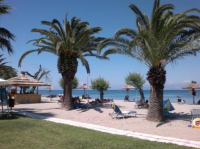  Three Stars Beach Hotel  Мораитика